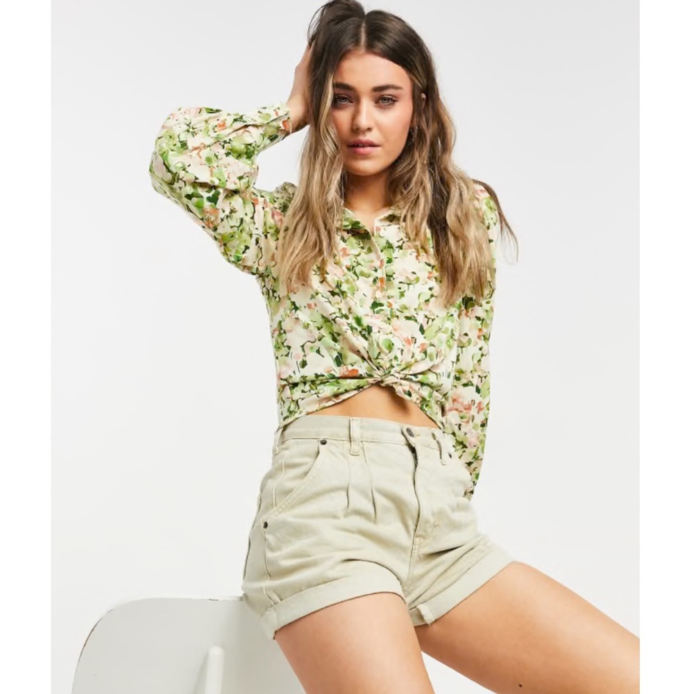 Floral Button Blouse